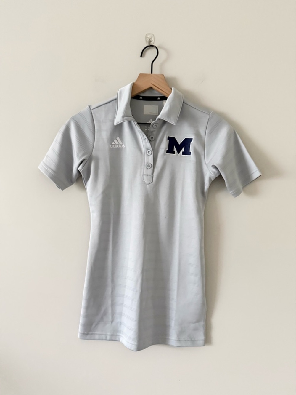 NWT adidas Light Gray Polo with Navy 'M' Patch Michigan Wolverines Size XXS